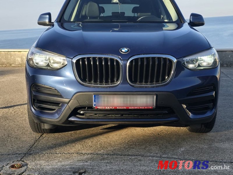 2018' BMW X3 Sdrive18D photo #3