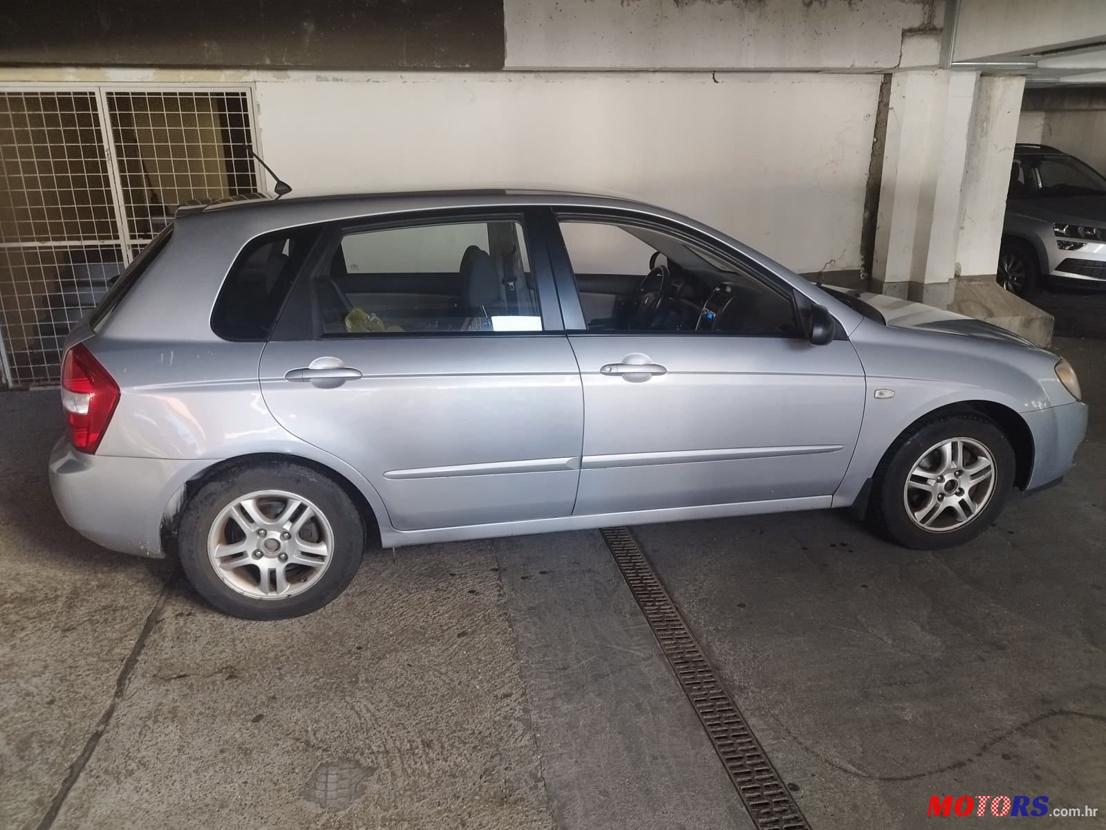 2005' Kia Cerato 1,5 Crdi Lx photo #5