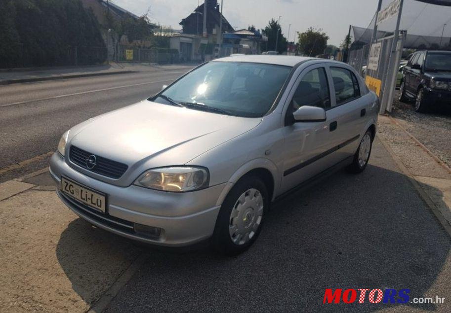 2006' Opel Astra 1,4 16V photo #1