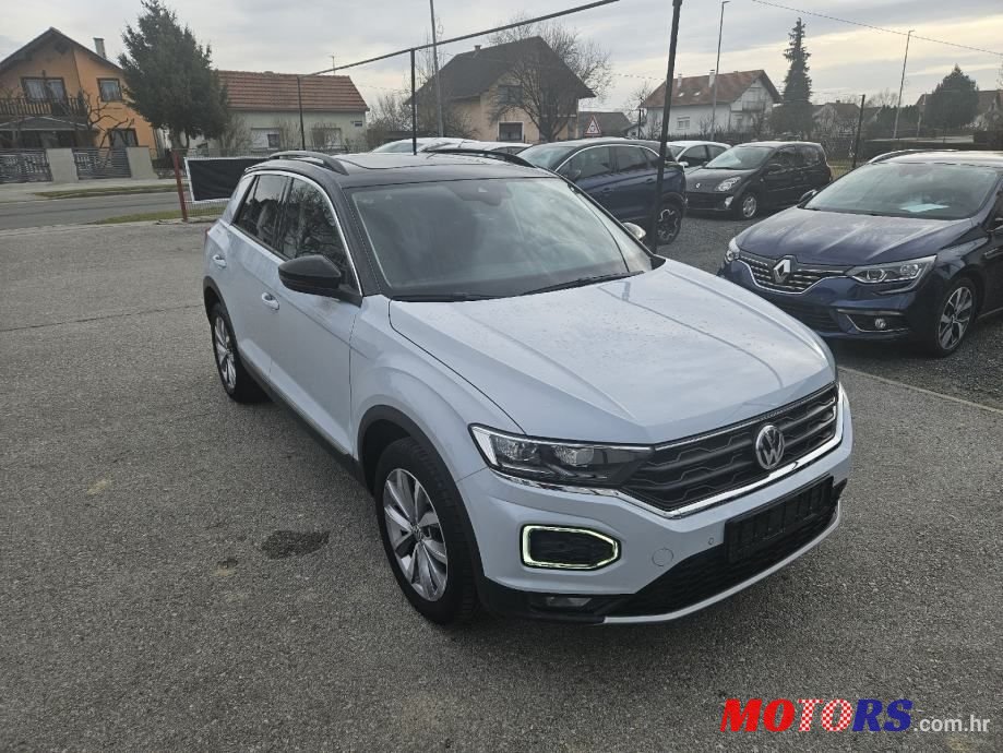 2018' Volkswagen T-Roc 1,6 Tdi photo #2