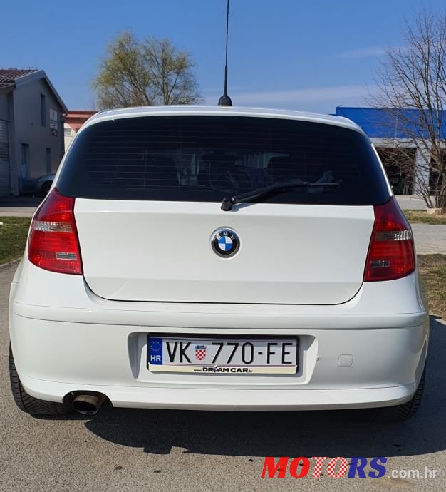2008' BMW Serija 1 118D photo #6