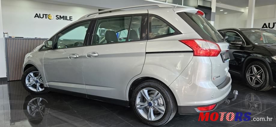 2017' Ford Grand C-MAX photo #4