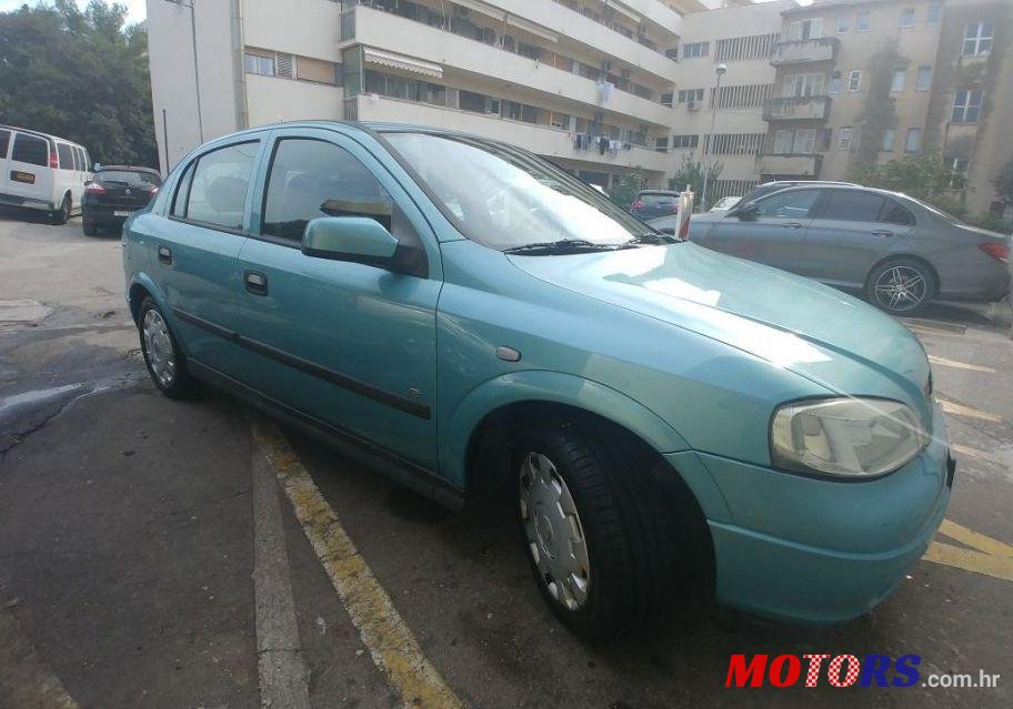2006' Opel Astra Classic 1,4 photo #1