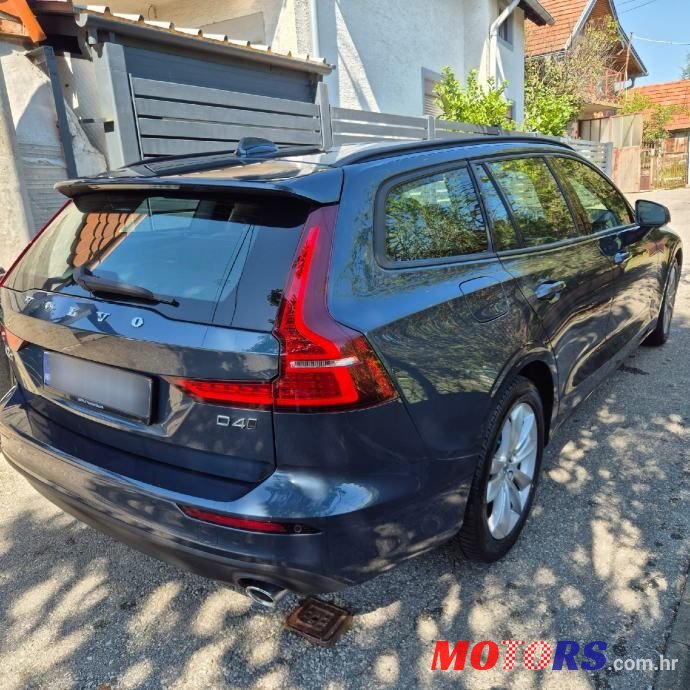 2019' Volvo V60 D4 Awd photo #4