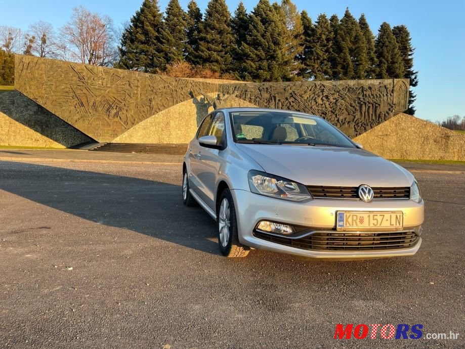 2017' Volkswagen Polo photo #1