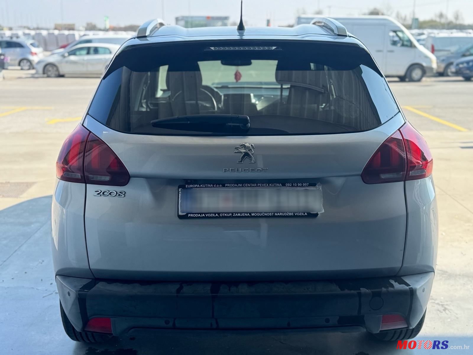 2019' Peugeot 2008 1.2 E-Thp photo #6
