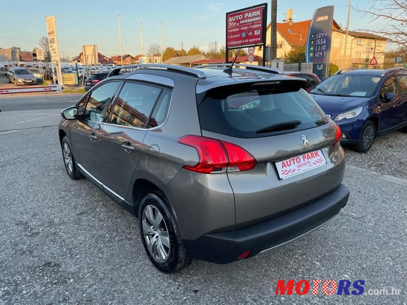 2014' Peugeot 2008 1,6 E-Hdi photo #2