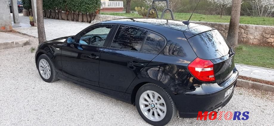 2008' BMW Serija 1 118D photo #5