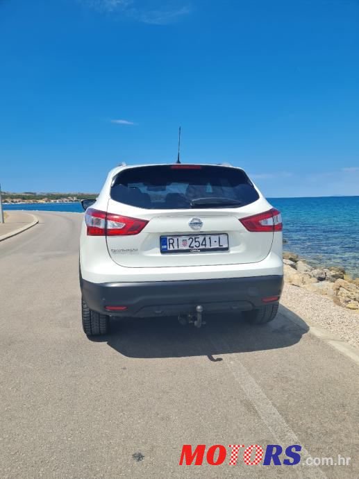 2015' Nissan Qashqai photo #6