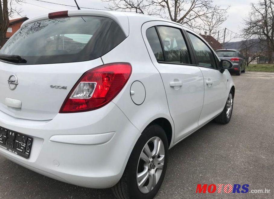 2012' Opel Corsa 1,3 Cdti photo #2