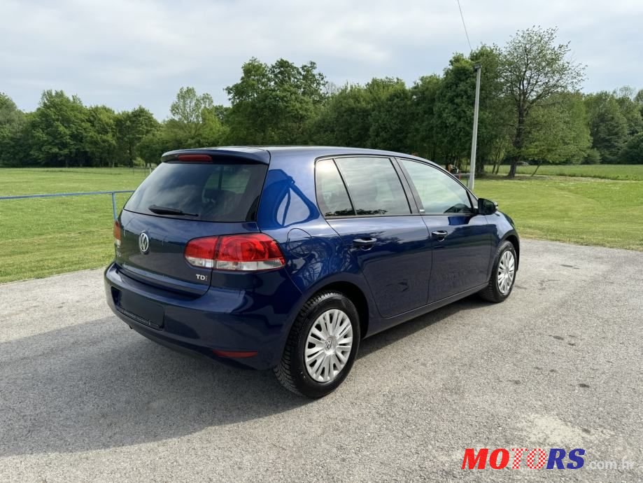 2011' Volkswagen Golf VI 1,6 Tdi photo #5