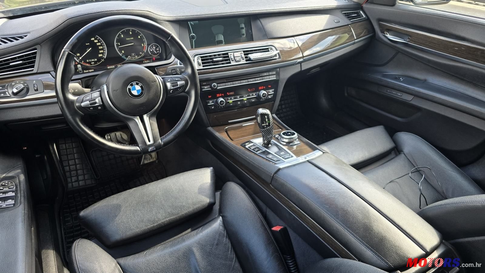 2011' BMW Serija 7 740D photo #5
