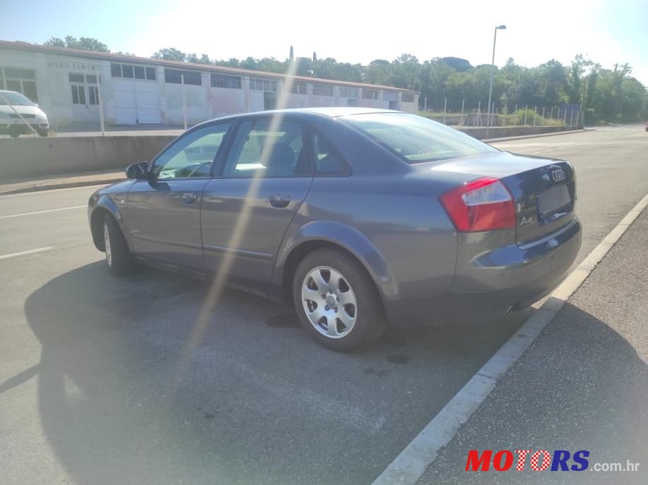 2002' Audi A4 1,6 photo #3