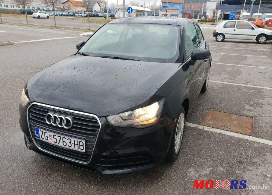 2011' Audi A1 1,6 Tdi photo #1