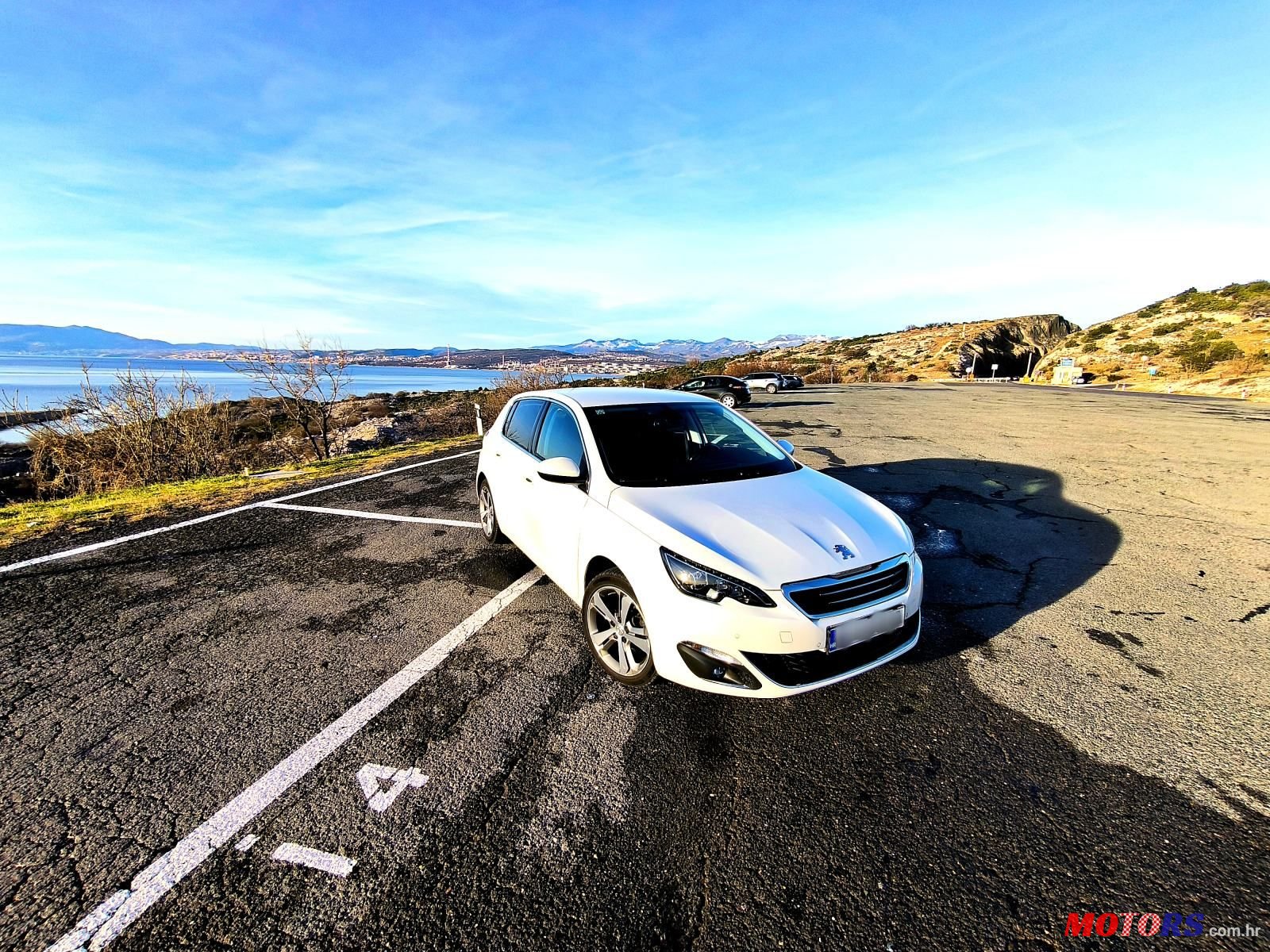 2015' Peugeot 308 1.6 Hdi 100 photo #4