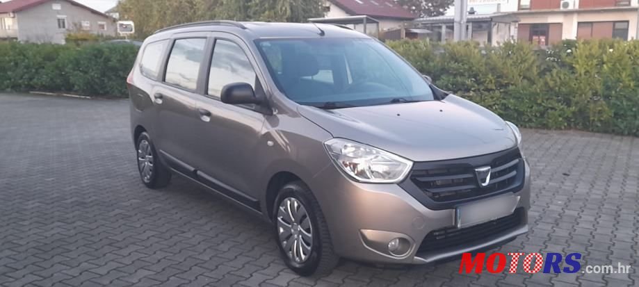 2013' Dacia Lodgy 1,5 Dci 90 photo #1