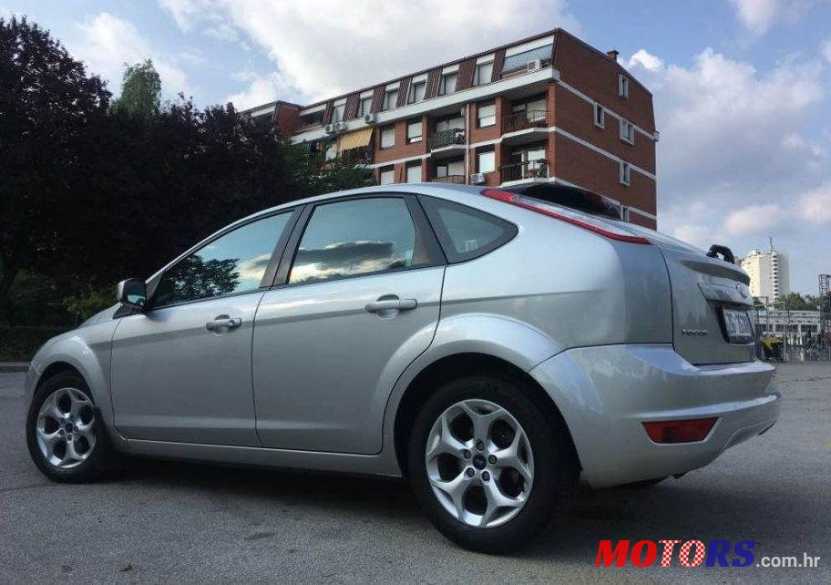 2010' Ford Focus 1,6 photo #5