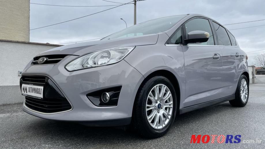 2011' Ford C-MAX Titanium photo #1