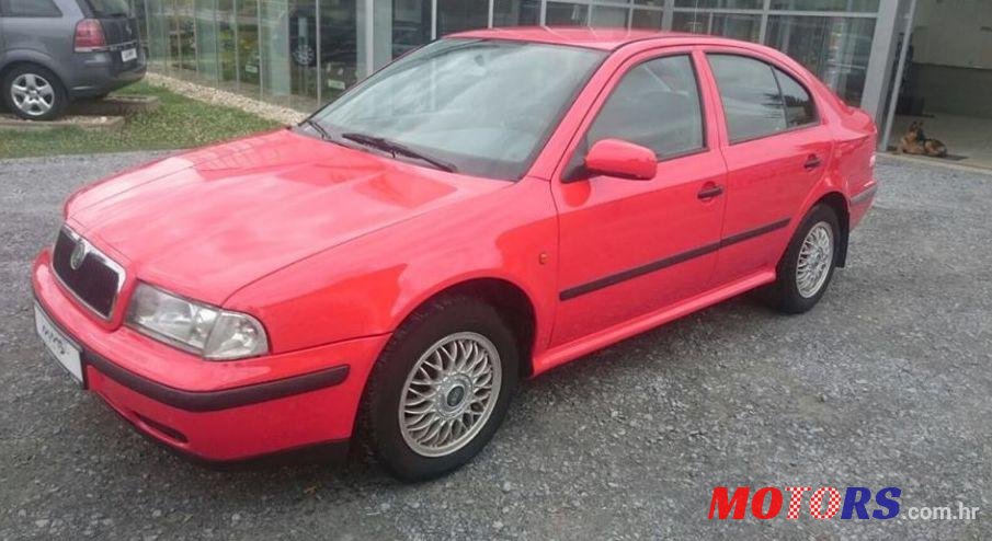 1998' Skoda Octavia 1,6 Glxi photo #2