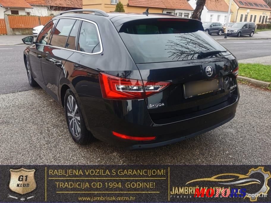 2018' Skoda Superb Combi photo #5