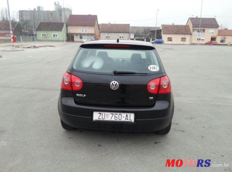 2007' Volkswagen Golf V 1,6 photo #1