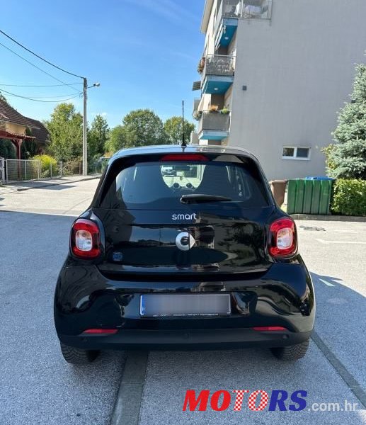 2020' Smart Forfour Smart Eq photo #6