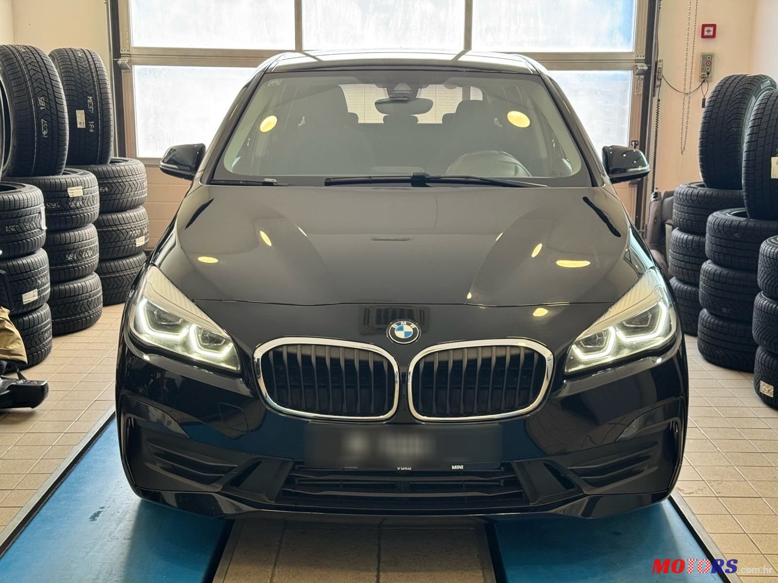 2021' BMW Serija 2 225Xe photo #2