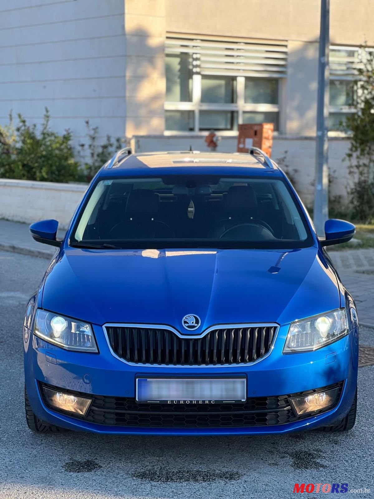 2016' Skoda Octavia Combi photo #5
