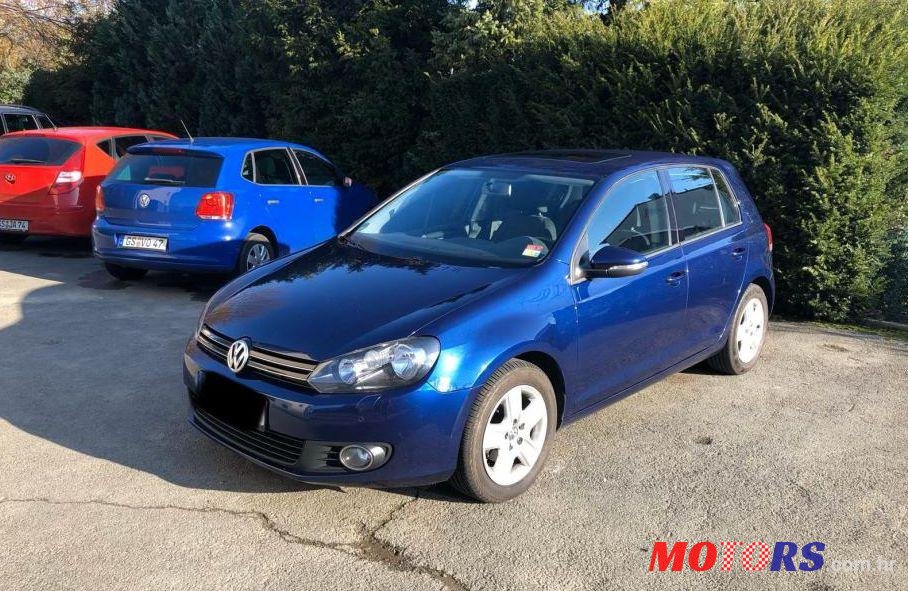 2010' Volkswagen Golf VI 1,6 Tdi photo #1