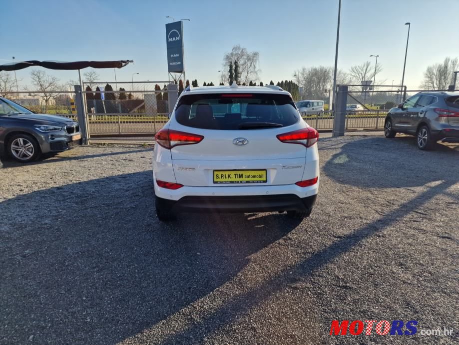 2016' Hyundai Tucson 1.7 Crdi photo #4