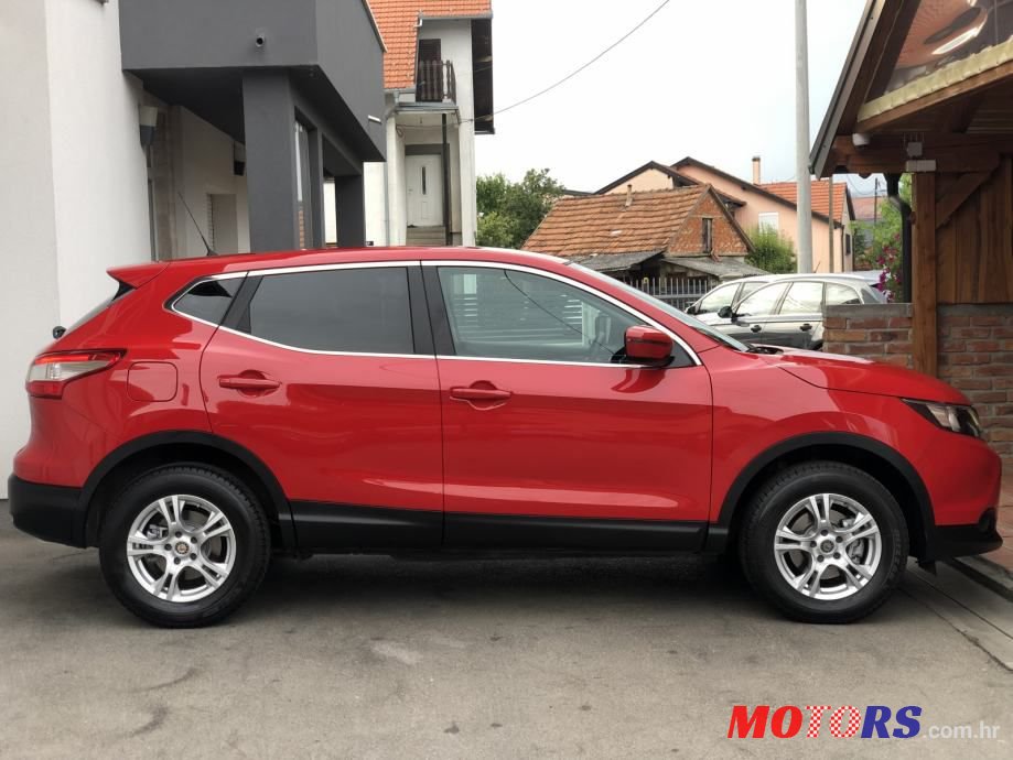 2016' Nissan Qashqai 1,2 photo #4