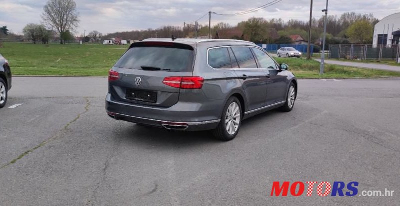 2016' Volkswagen Passat Variant photo #6