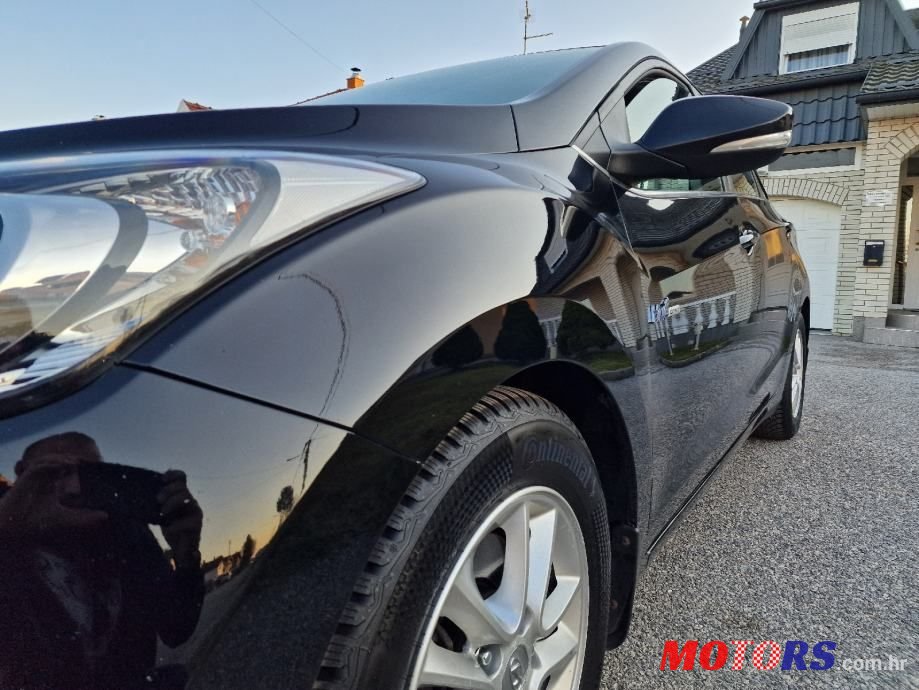 2015' Hyundai i30 1,6 Crdi photo #2