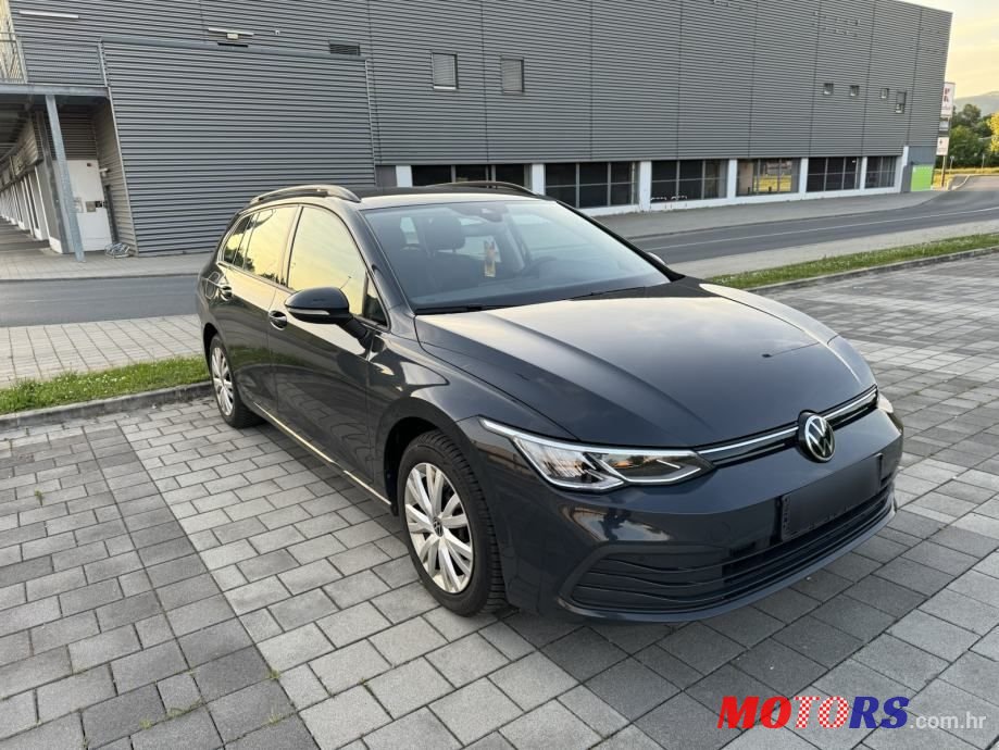 2021' Volkswagen Golf VIII Variant photo #2