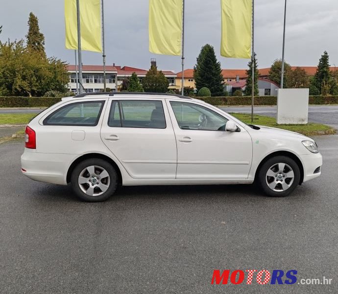 2011' Skoda Octavia 1,6 Tdi photo #6