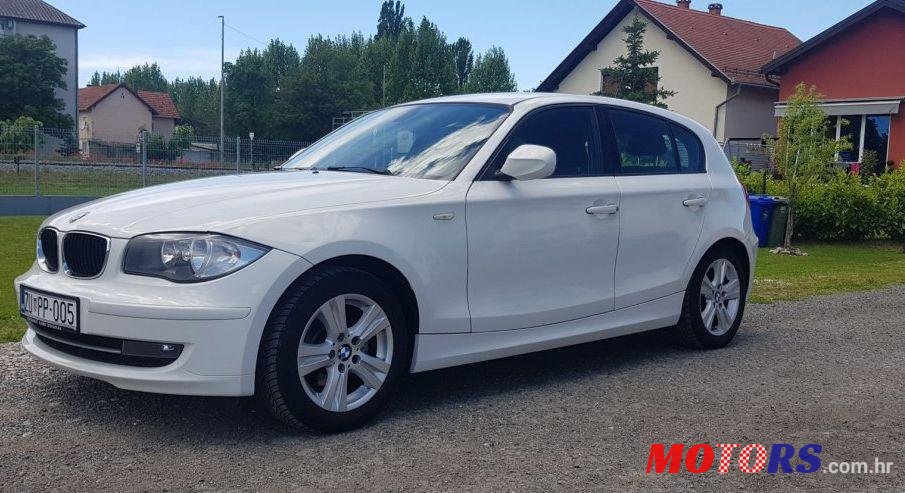 2011' BMW Serija 1 118D Sport photo #1