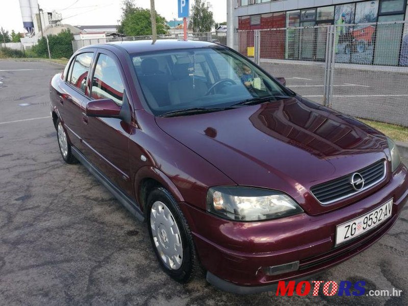 2004' Opel Astra 1.7 Dti photo #3