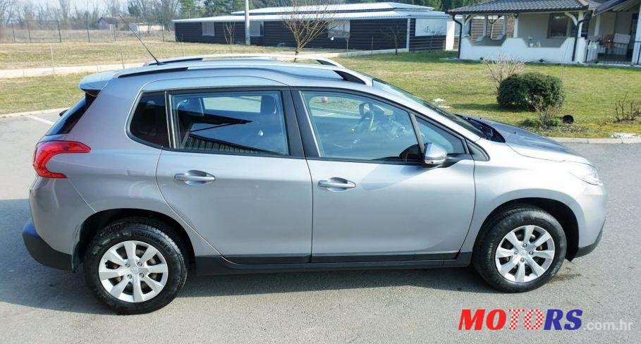 2014' Peugeot 2008 1,4 Hdi photo #1