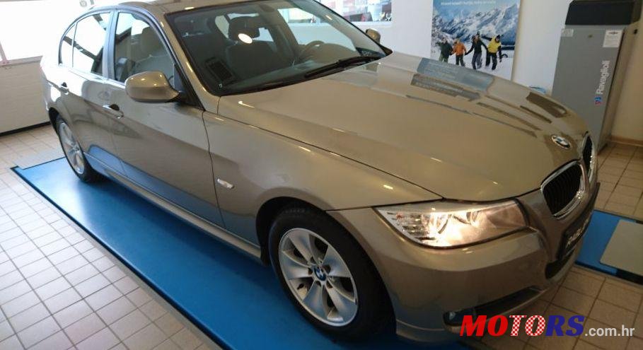 2010' BMW Serija 3 318D photo #2