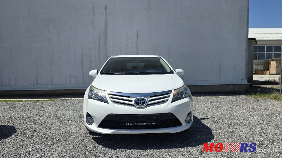 2013' Toyota Avensis 2,0 D-4D photo #2