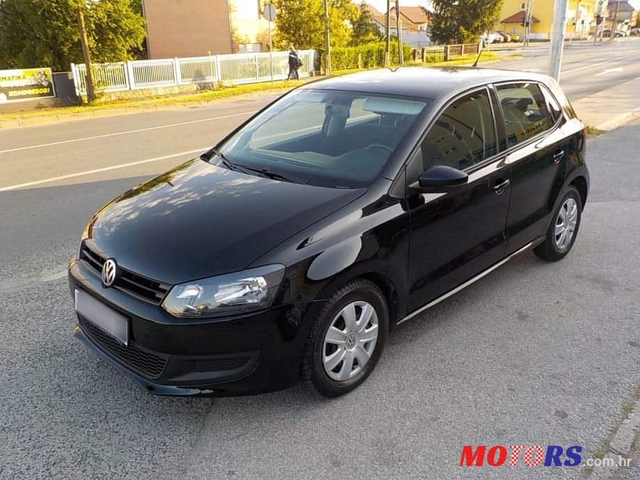 2012' Volkswagen Polo photo #1