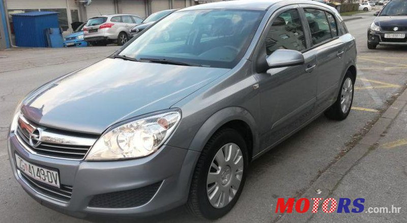 2009' Opel Astra 1,4 16V photo #1