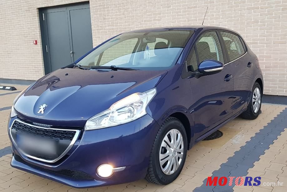 2012' Peugeot 208 1,2 Vti photo #5