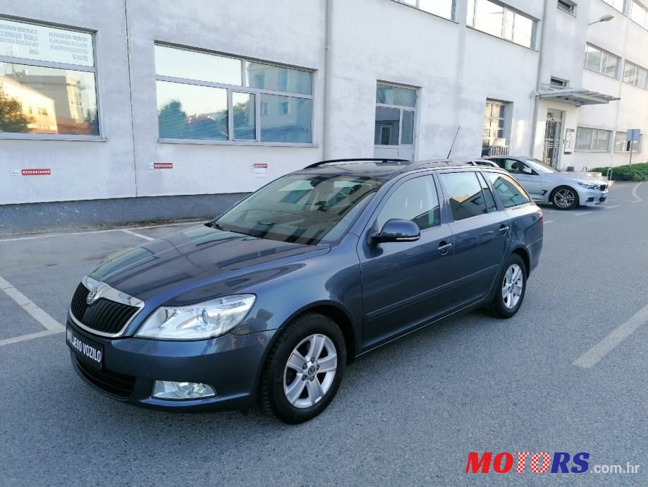 2010' Skoda Octavia Combi photo #1