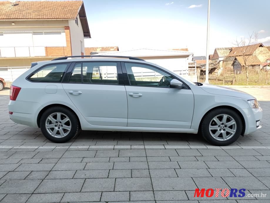 2016' Skoda Octavia Combi photo #6
