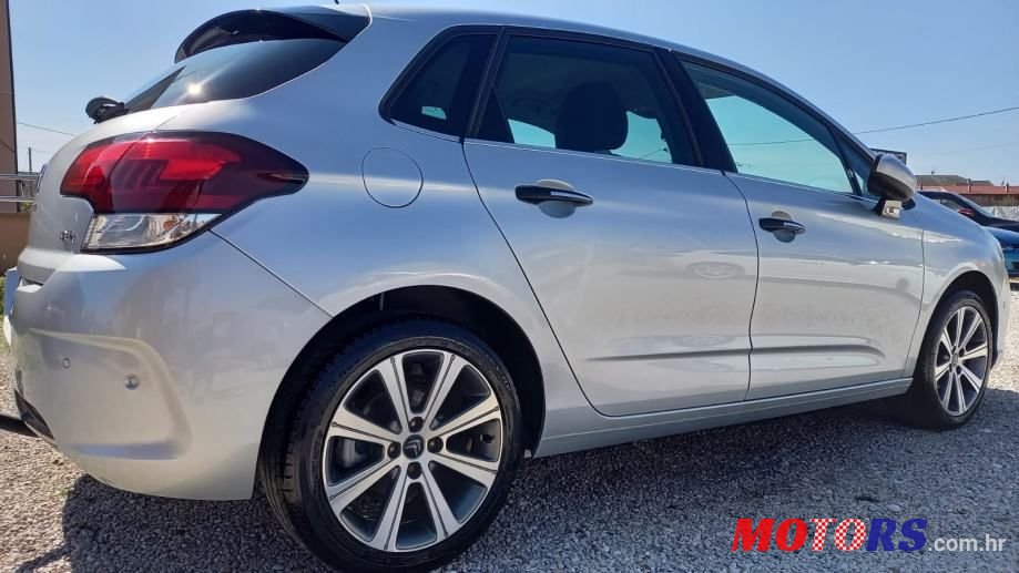 2016' Citroen C4 photo #3