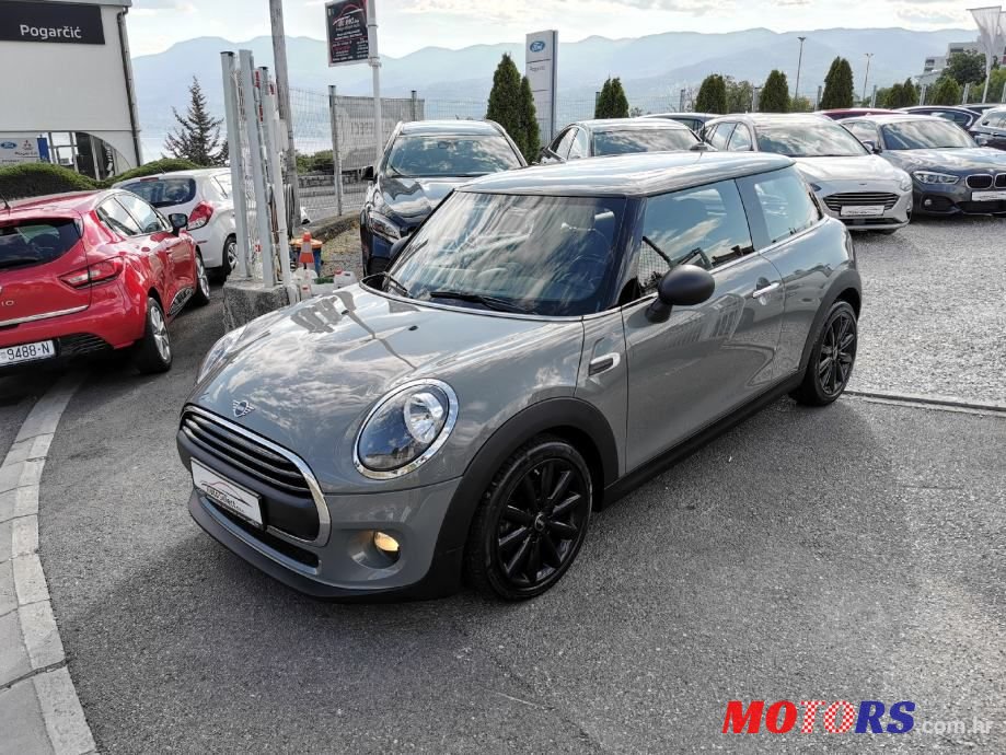 2019' MINI One D photo #1