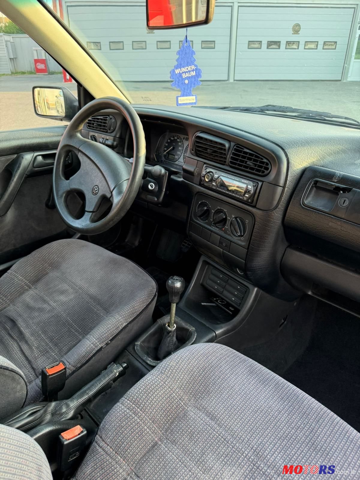 1992' Volkswagen Vento Cl photo #3