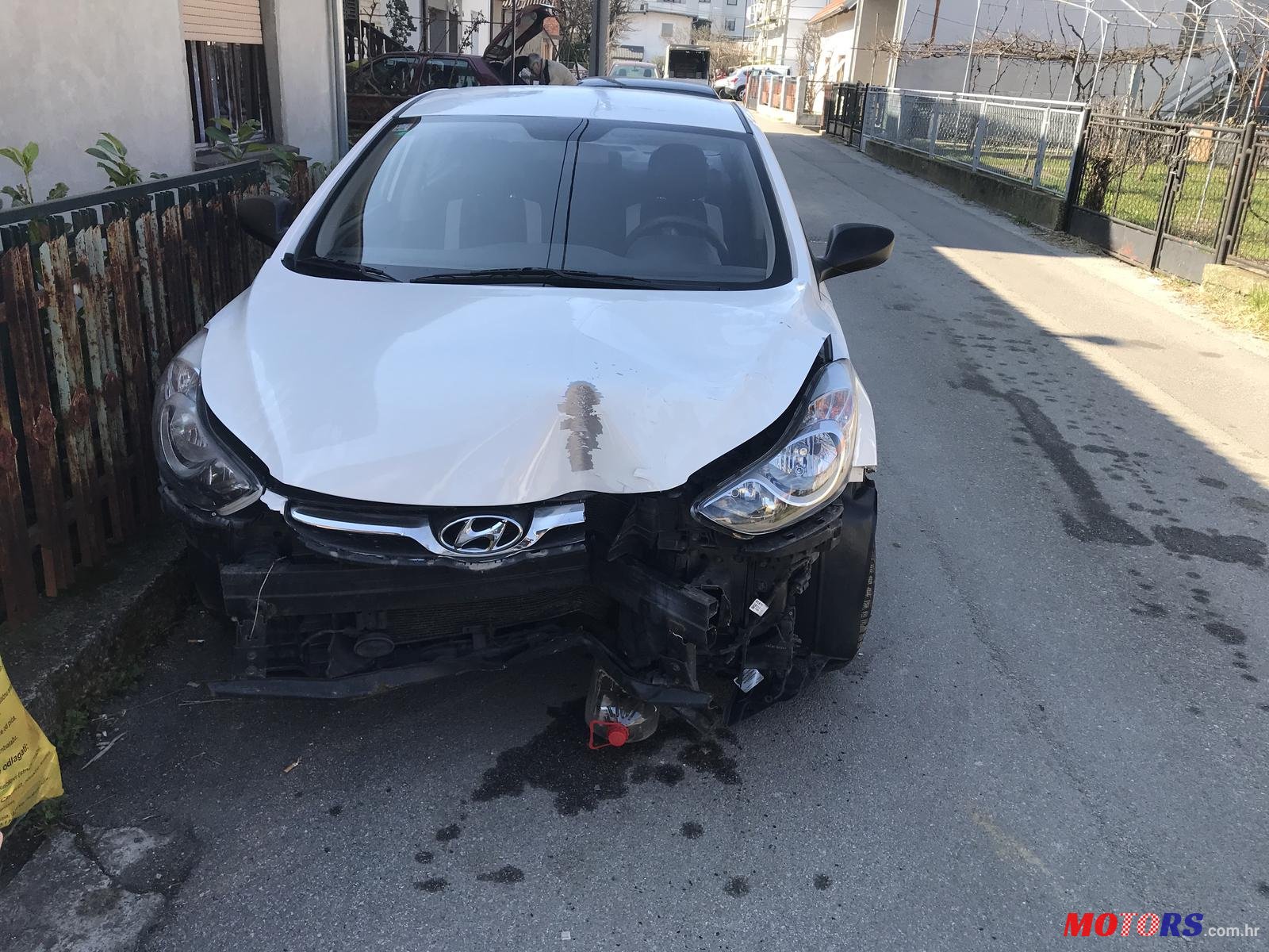 2013' Hyundai Elantra 1.6MPI photo #6