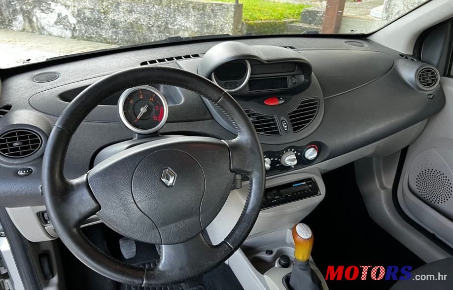 2007' Renault Twingo 1,5 Dci photo #4